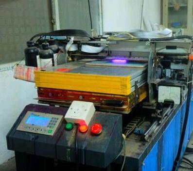 廣東閑置印刷設(shè)備高效處理指南 平板打印機(jī)、噴繪機(jī)等急售信息與資產(chǎn)盤(pán)活策略
